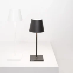 Zafferano Poldina Mini Da Tavolo Accu IP65 Grigio 13 Zafferano Poldina Mini Da Tavolo Accu IP65 Grigio -Philips Hue Shop 10016248 6