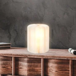 Lampada Da Tavolo Origami Di Carta Bianca, 25x20cm