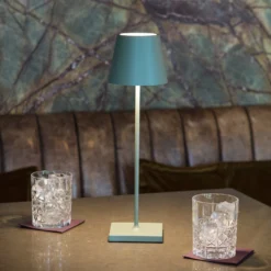 Nuindie IP54 Lampada LED Da Tavolo Ricaricabile 38 Cm Rotonda USB-C Verde