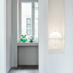 Louis Poulsen Panthella - Lampada Da Tavolo Design 13 Louis Poulsen Panthella - Lampada Da Tavolo Design -Philips Hue Shop 6090384 6