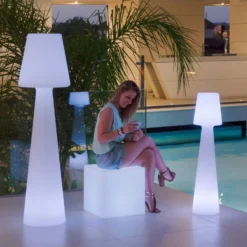 Newgarden Lola Piantana LED, Batteria Ricaricabile, Altezza 110 Cm 10 Newgarden Lola Piantana LED, Batteria Ricaricabile, Altezza 110 Cm -Philips Hue Shop 7025030 4