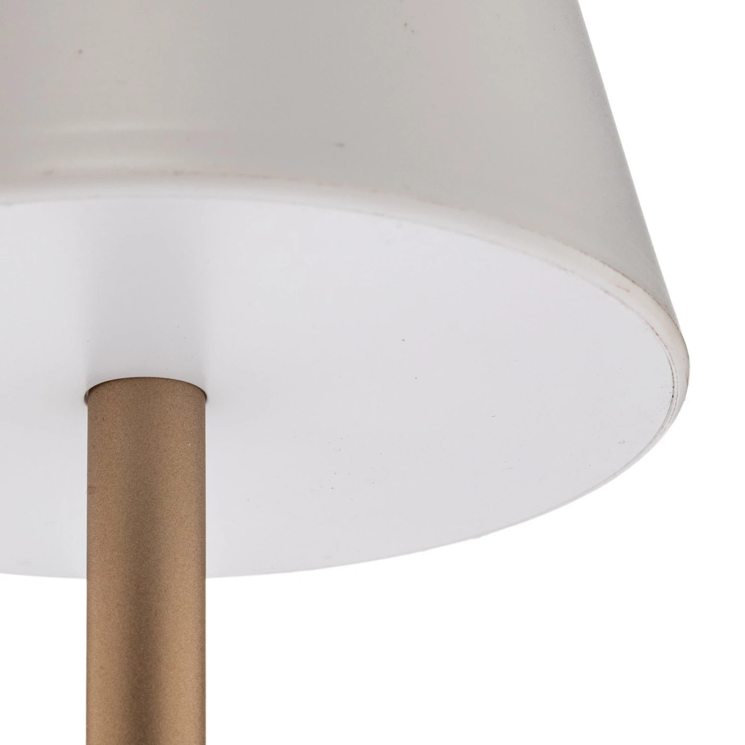 Newgarden Lola Slim LED Da Tavolo Accu, Ottone 5 Newgarden Lola Slim LED Da Tavolo Accu, Ottone - immagine 5